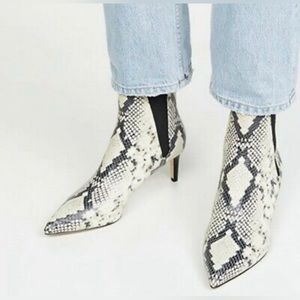 Joie Ralti Black Ivory Snakeskin Booties size 39.5 (US 8.5)
